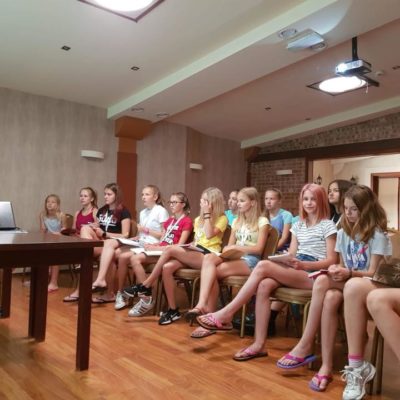 36589921_1176074375865754_2109837555275923456_n